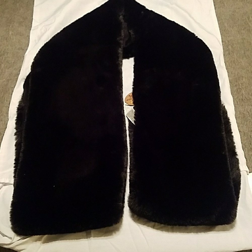 Faux fur scarf